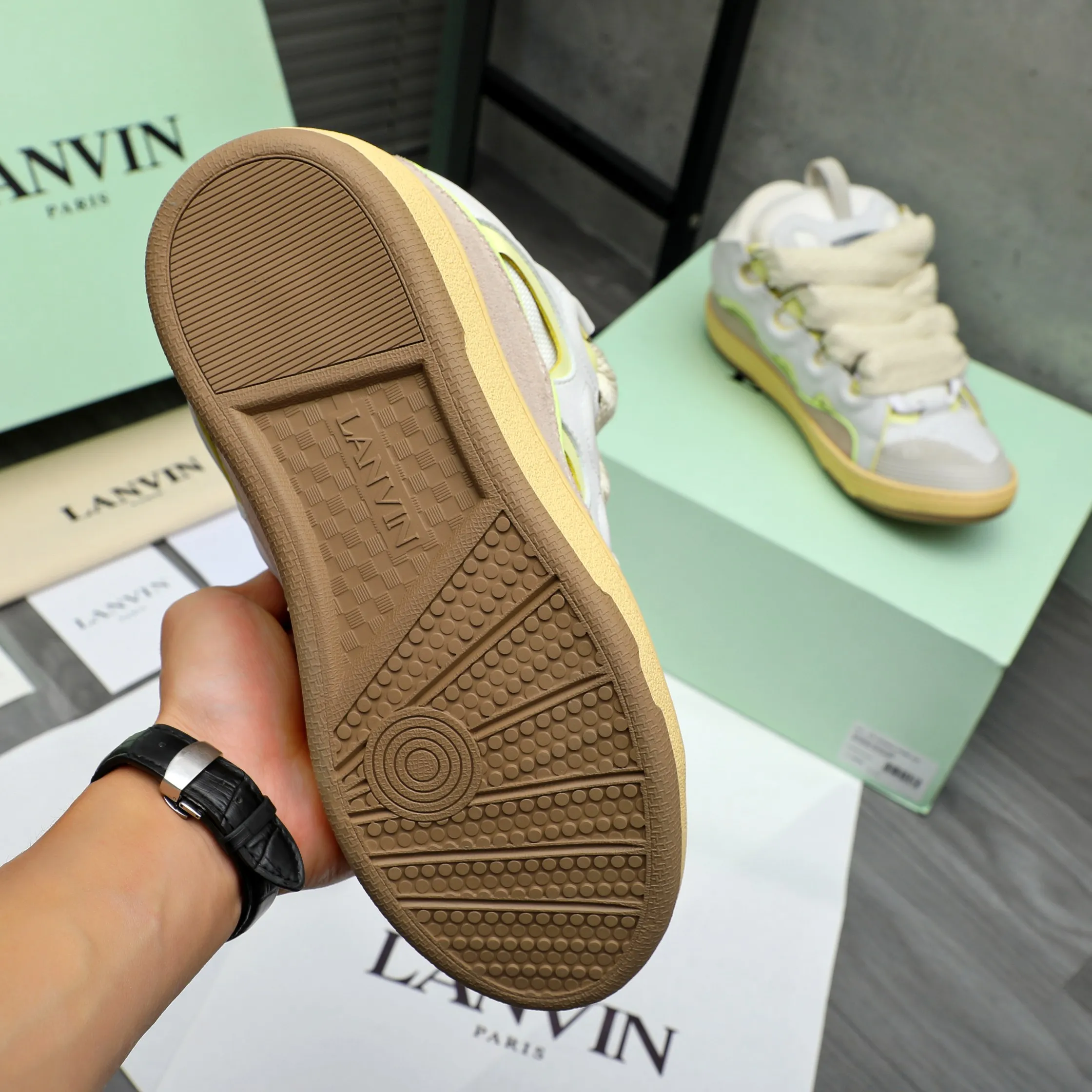 Men's shoes 💰740 [Lanvin] Lanvin high-end quality original couple's casual shoes - Upper: imported pebbled cowhide stitched with breathable mesh - Lining: Lycra elastic lining - Outsole: original rubber outsole - Super high quality control·Fine workmanship: highlighted (high-end·luxury·grade) -Size: 36-45 (45 can be customized)
